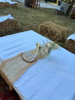 Décoration champêtre de table de mariage — photo publiée par Sandra Le Foll